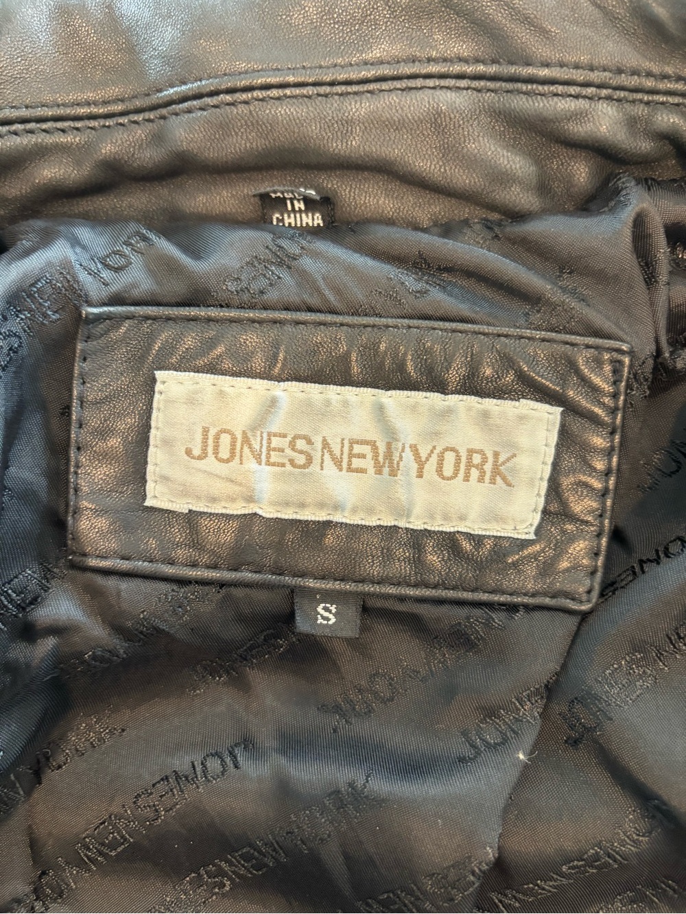 Vintage Jones New York Black Leather Jacket - Picture 5 of 13